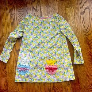 Boden sz 4-5 spring tunic
